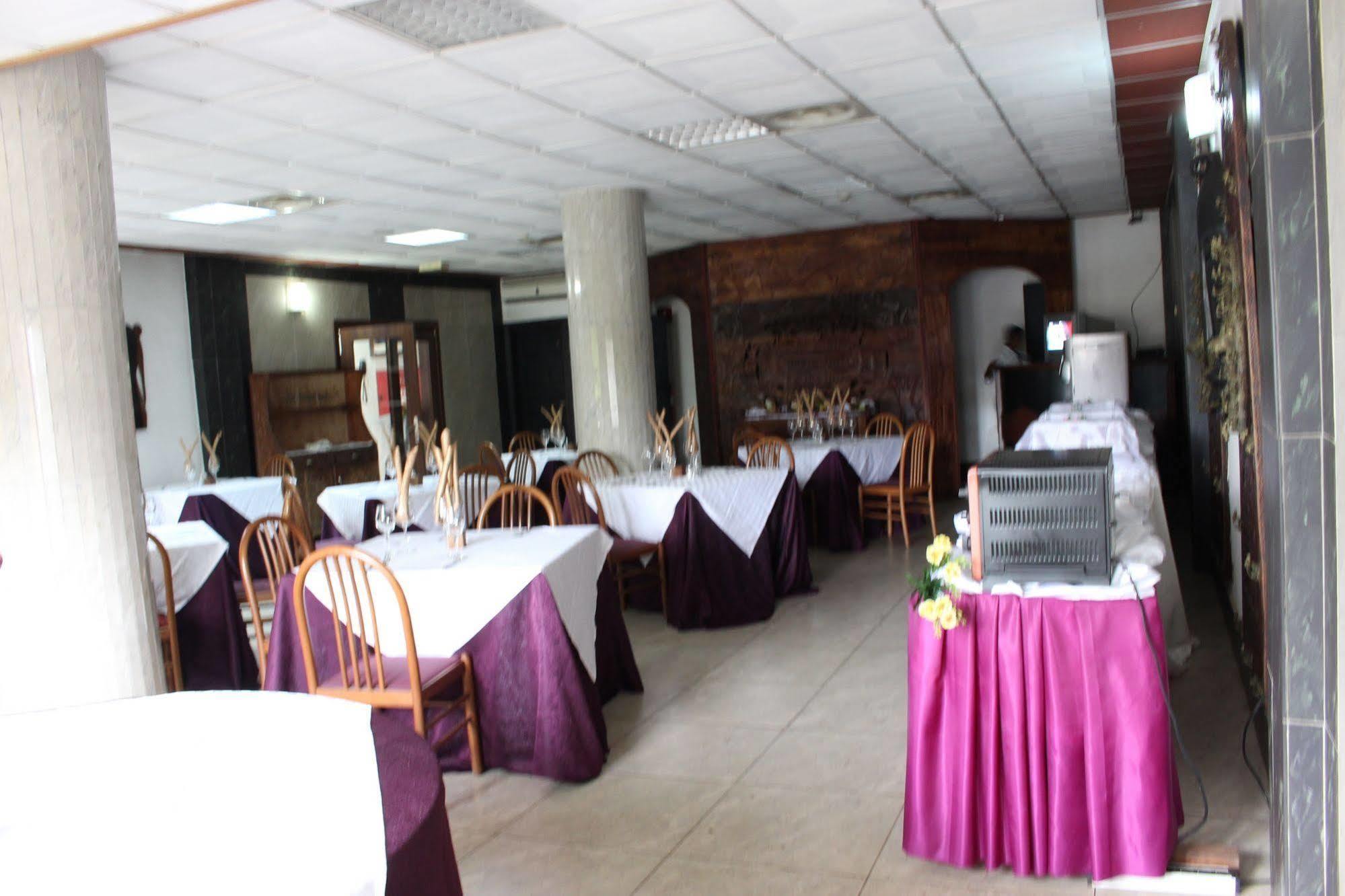 Hotel Franco Yaoundé Exterior foto
