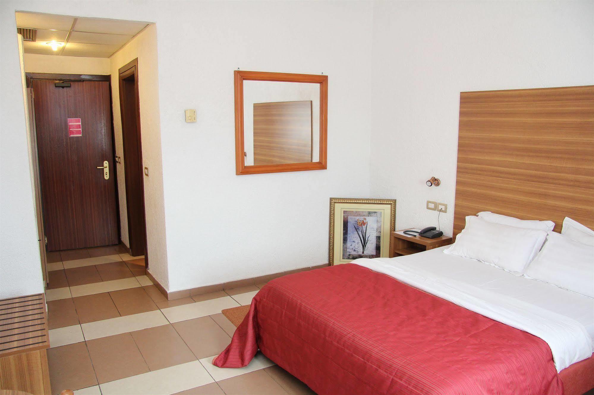 Hotel Franco Yaoundé Exterior foto